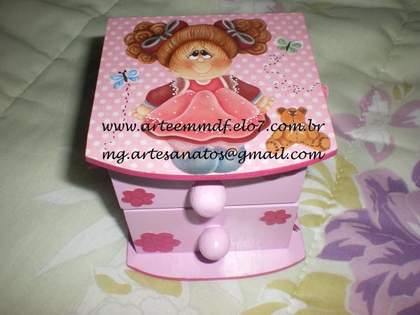 COMODA PEQUENA